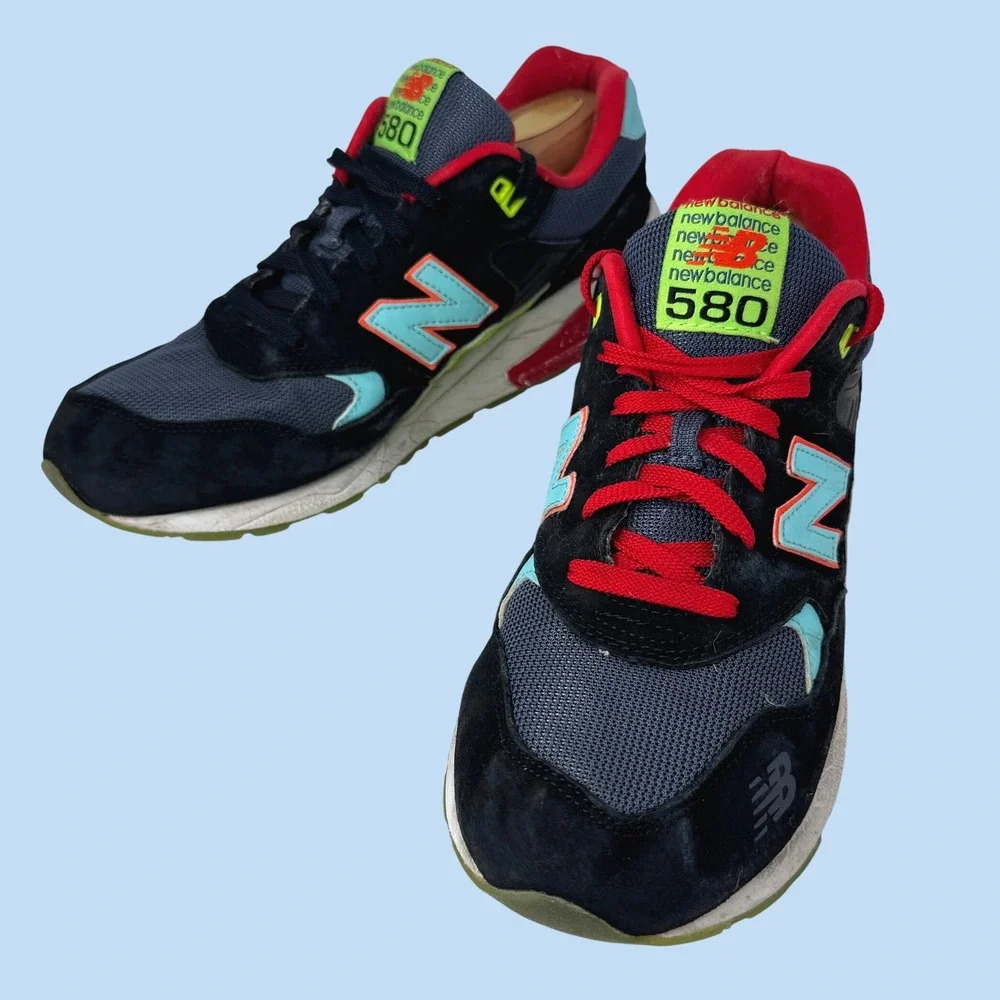 New Balance 580 Men 9.5 Black Red Light Blue RevLite Running Shoes MRT580SS
